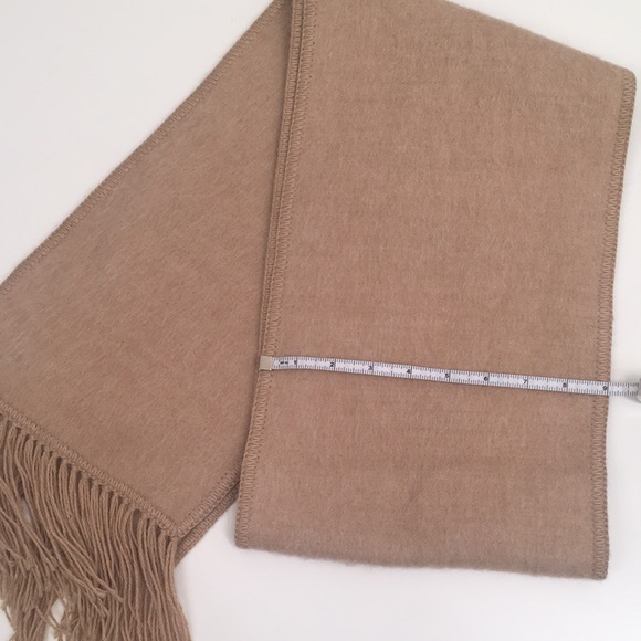 ✅ SOLD TAN SOFT Wool Scarf / Shawl - Mohair? - Picture 6 of 9